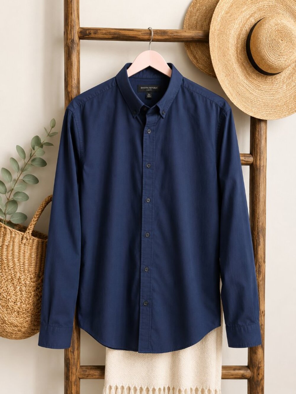 Banana Republic Men's XL Slim Fit Navy Blue Button Down Shirt Long Sleeve